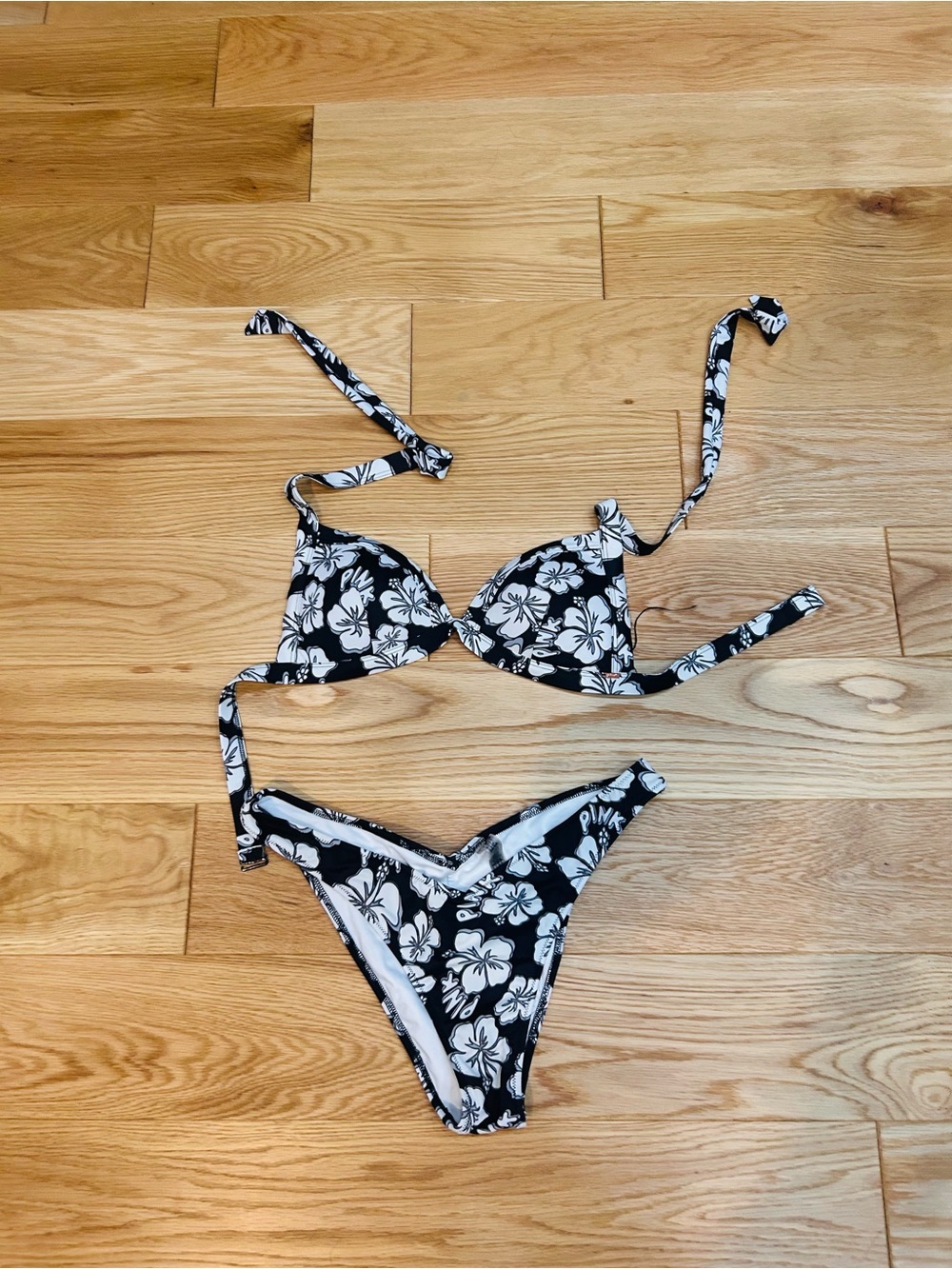 PINK Victoria's Secret Black & White Floral Bikini